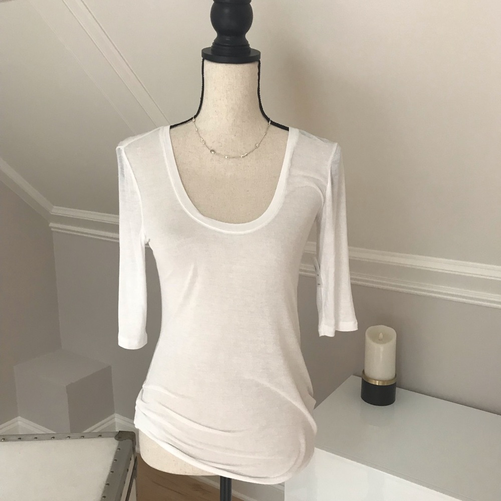 GAP Pure body white top. Size XS. NWT